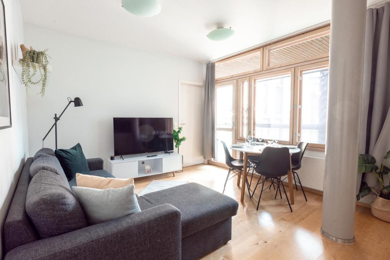 2Ndhomes Stylish 1Br Home With Balcony And Sauna In Kamppi Center Helsingfors Exteriör bild